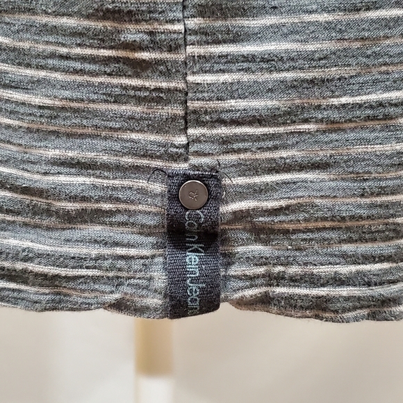 Calvin Klein tee shirt gray white striped Large - Picture 3 of 3